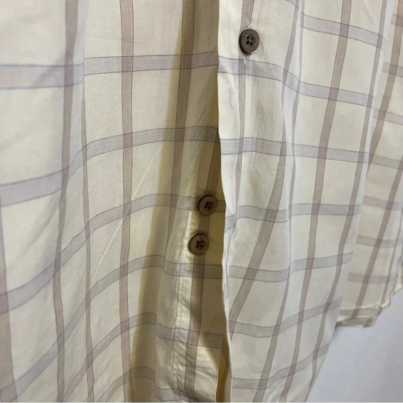 Tom James Plaid Short-Sleeve Button Down Shirt - Made in USA 100% Cotton Casual - Picture 4 of 5